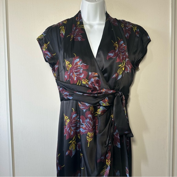 CINQ À SEPT Women’s Black Floral Neila Surplice Cocktail Silk Midi-Dress- Size 6 - Picture 6 of 15